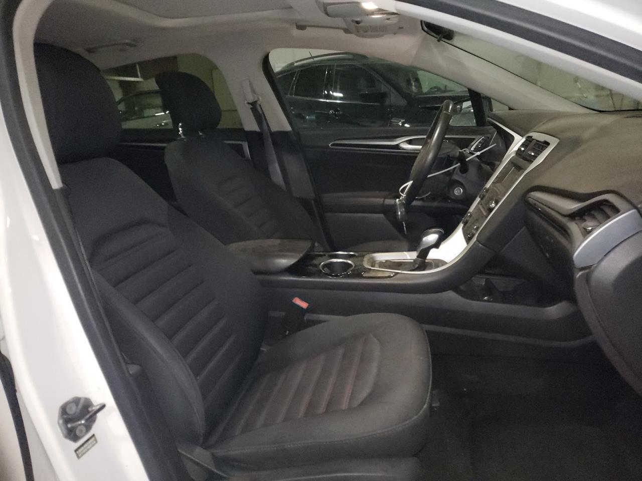Photo 5 from auction – 2013 FORD FUSION SE with VIN 3FA6P0H9XDR151108