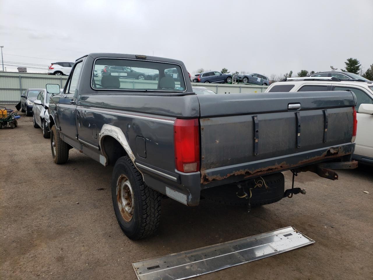 Photo 3 from auction – 1990 FORD F250 with VIN 1FTEF26N0LNA39164