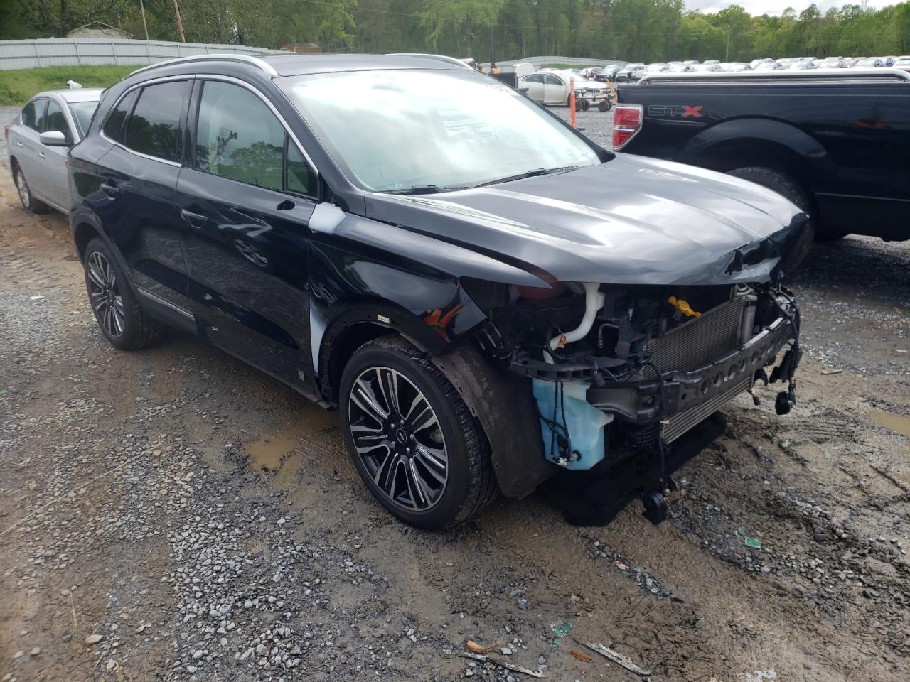 LINCOLN MKC BLACK 2017 with VIN 5LMCJ4C96HUL07598 - Photo from auction