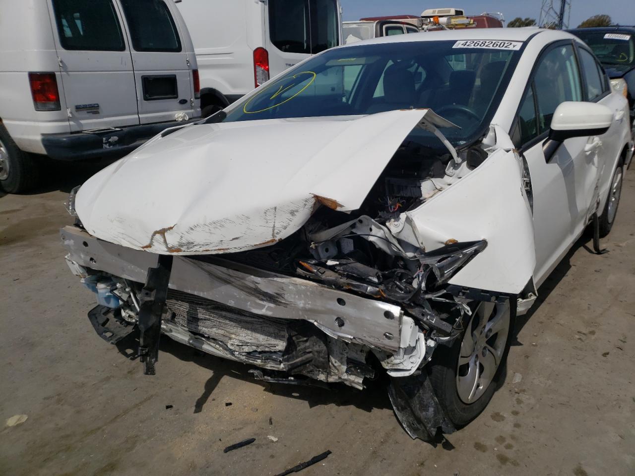 Photo 9 from auction – 2014 HONDA CIVIC LX with VIN 19XFB2F5XEE019849