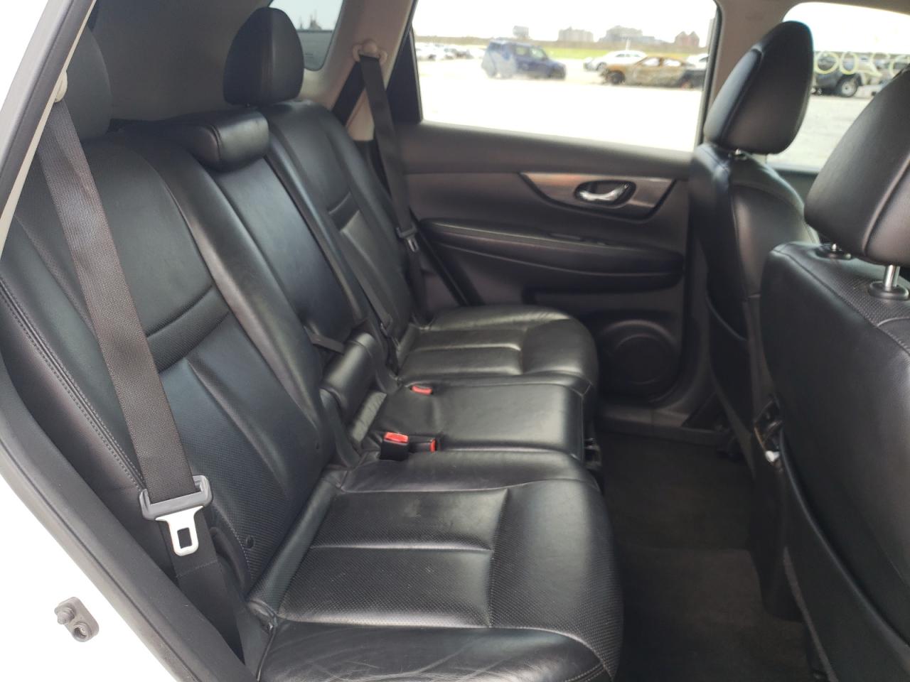 Photo 6 from auction – 2015 NISSAN ROGUE S with VIN 5N1AT2MT5FC779586