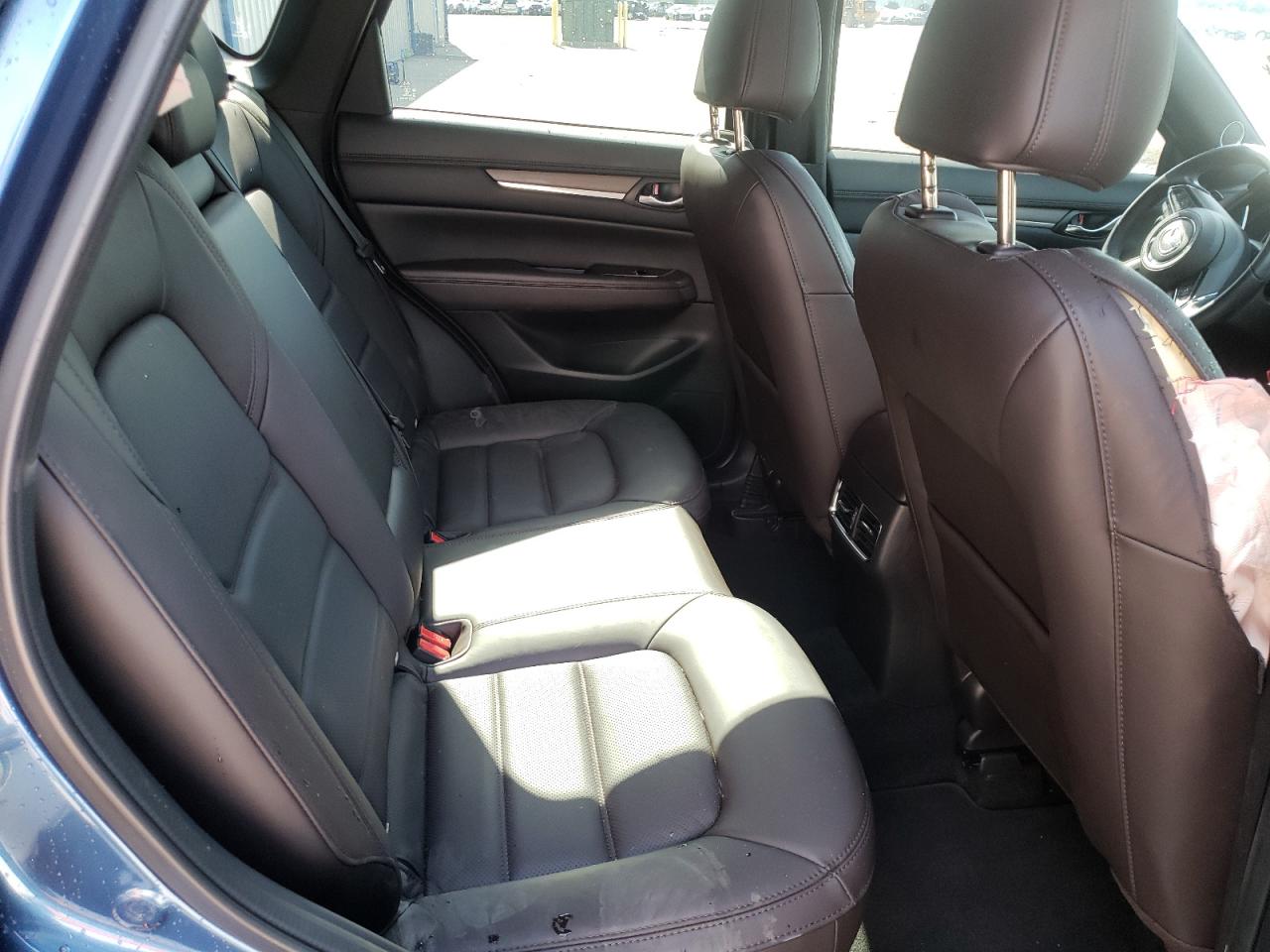 Photo 6 from auction – 2021 MAZDA CX-5 SIGNA with VIN JM3KFBEY0M0377569