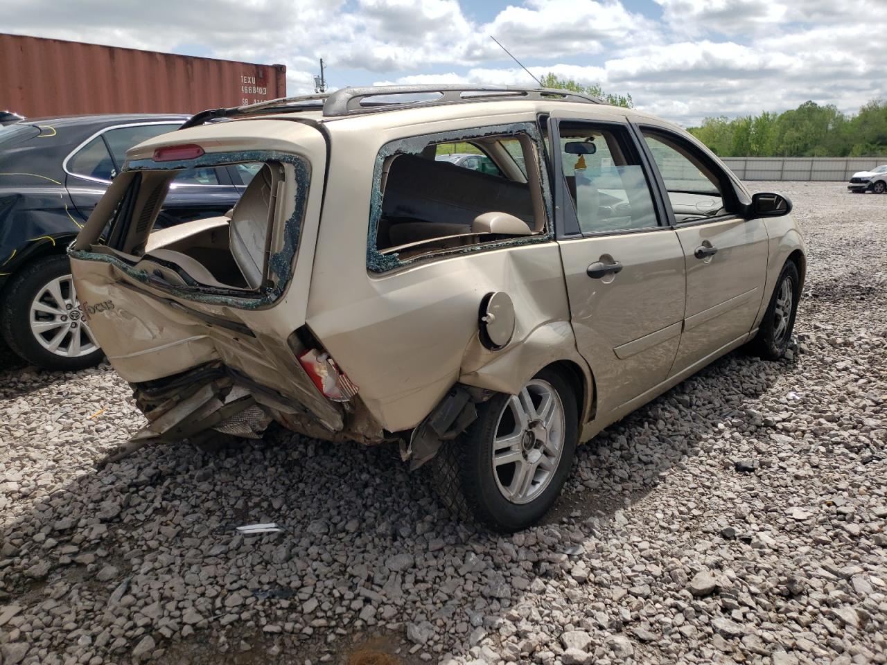 Photo 4 from auction – 2001 FORD FOCUS SE with VIN 1FAFP36371W329047