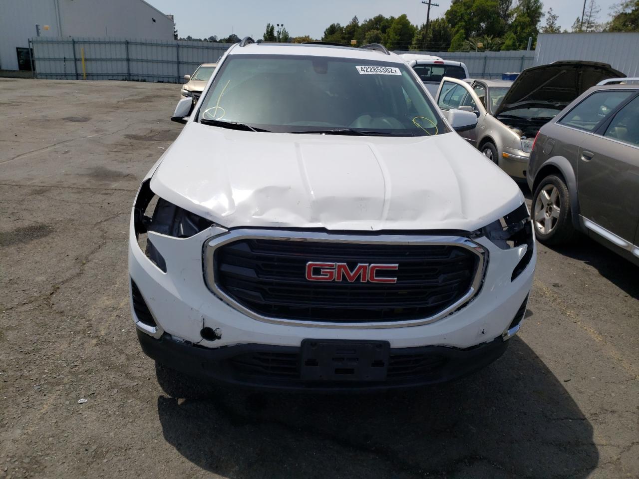 Photo 9 from auction – 2018 GMC TERRAIN SL with VIN 3GKALUEU4JL220832