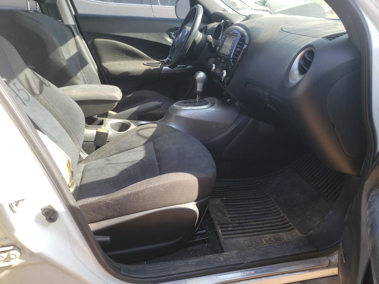 Photo 5 from auction – 2014 NISSAN JUKE S with VIN JN8AF5MR6ET451663