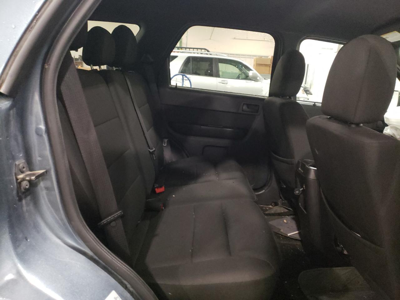Photo 6 from auction – 2010 FORD ESCAPE XLT with VIN 1FMCU9D7XAKC06425