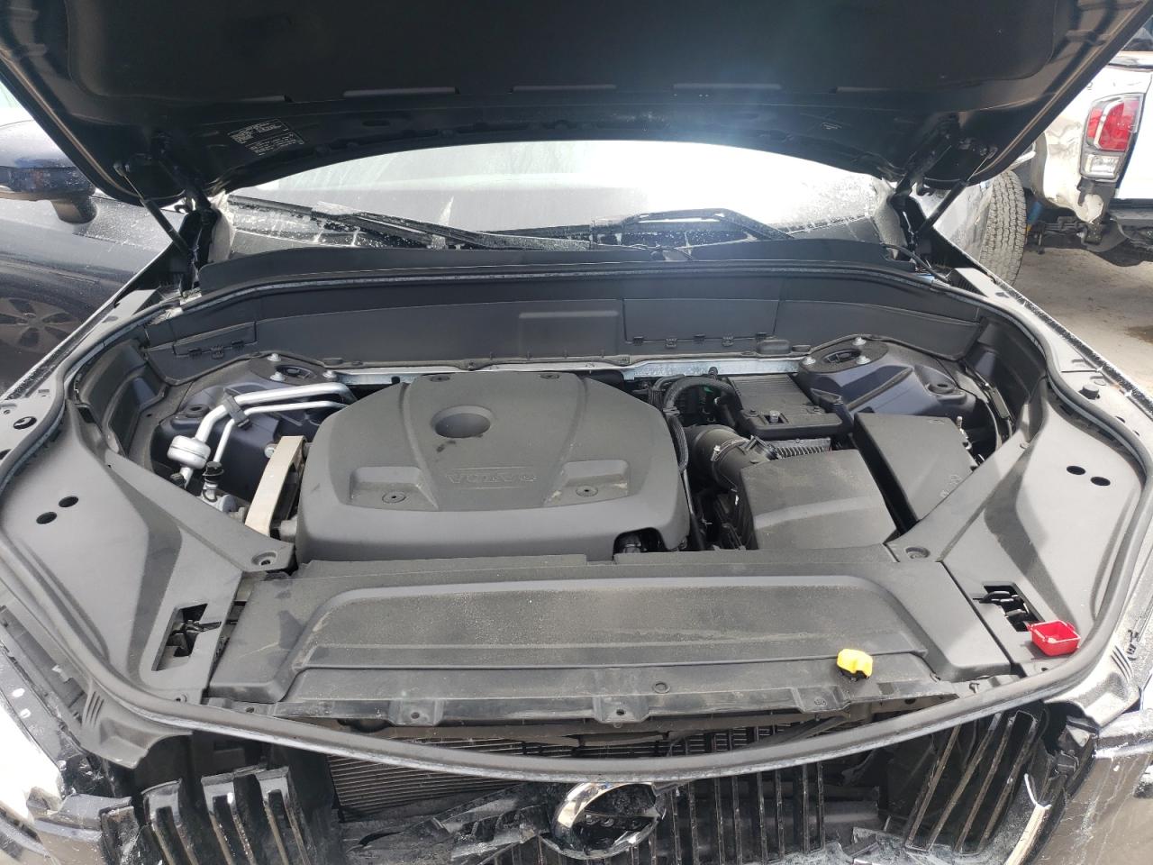 Photo 7 from auction – 2017 VOLVO XC90 T5 with VIN YV4102KK8H1116175