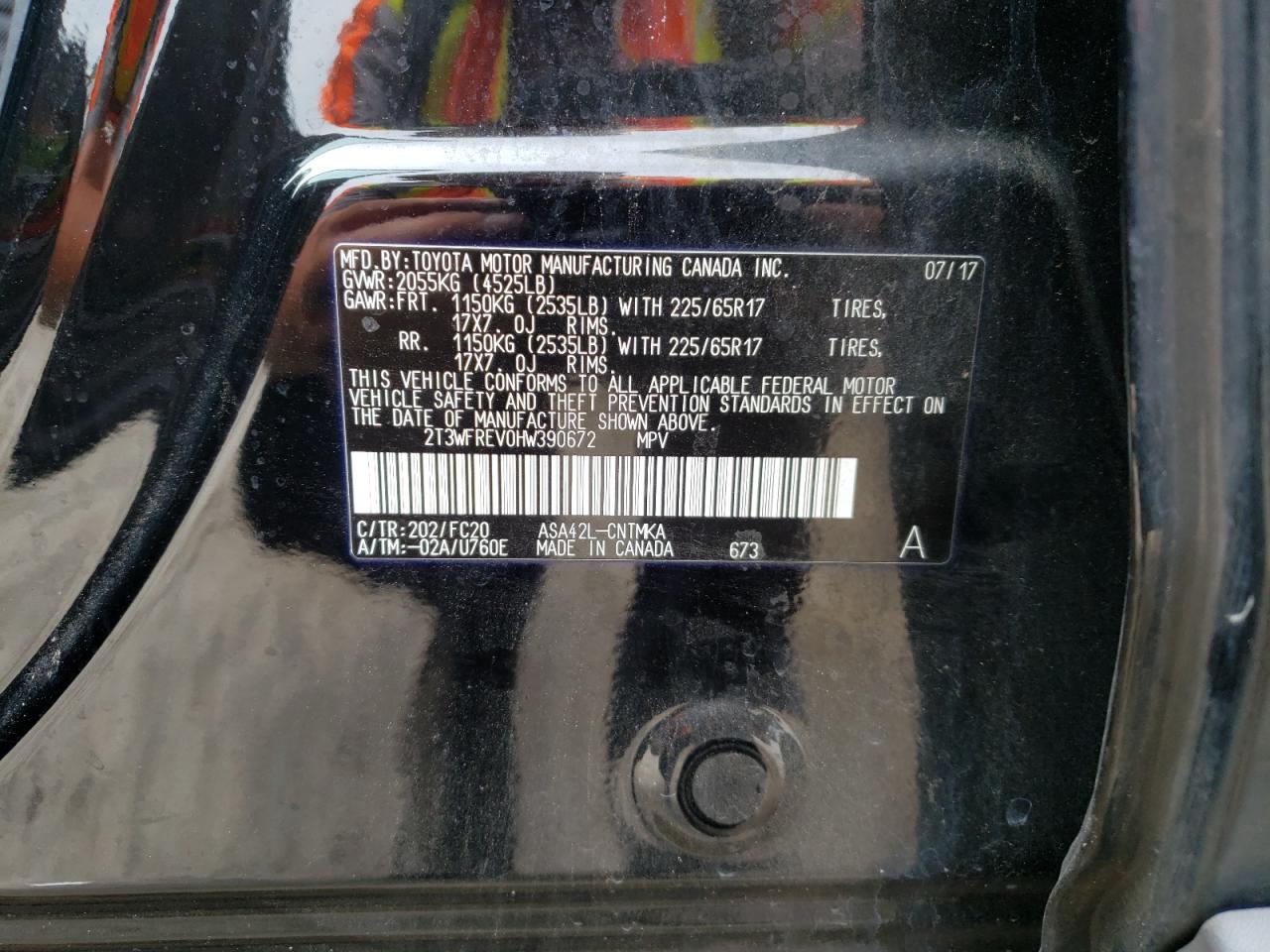 Photo 10 from auction – 2017 TOYOTA RAV4 XLE with VIN 2T3WFREV0HW390672