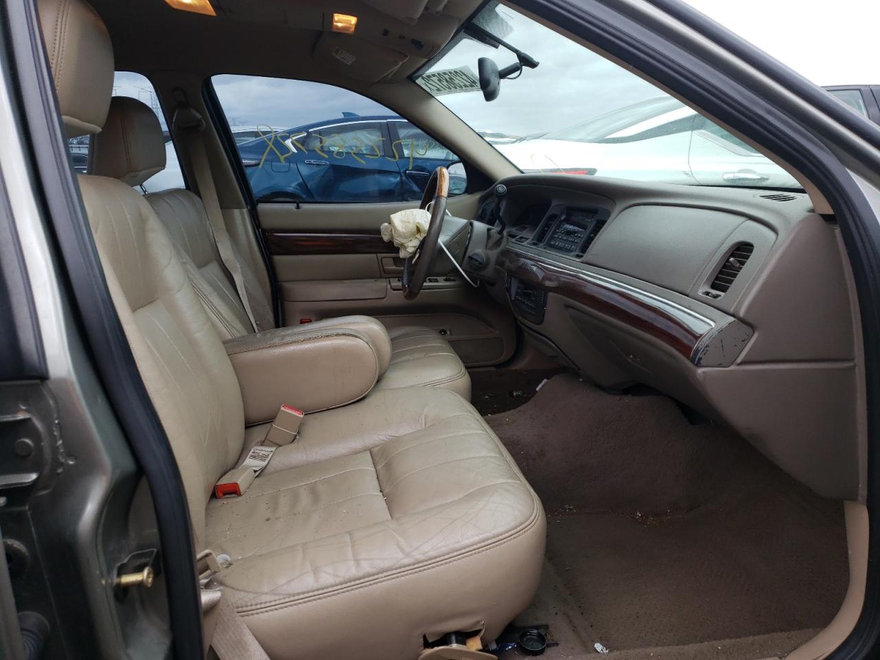 Photo 5 from auction – 2003 MERCURY GRAND MARQ with VIN 2MEFM75WX3X671846