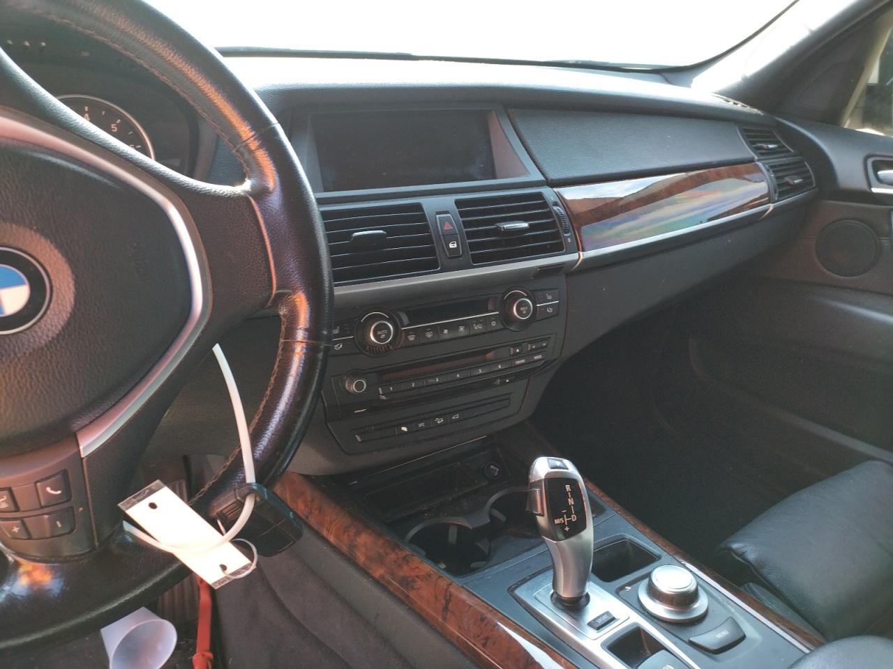 Photo 9 from auction – 2007 BMW X5 3.0I with VIN 5UXFE43577L014026
