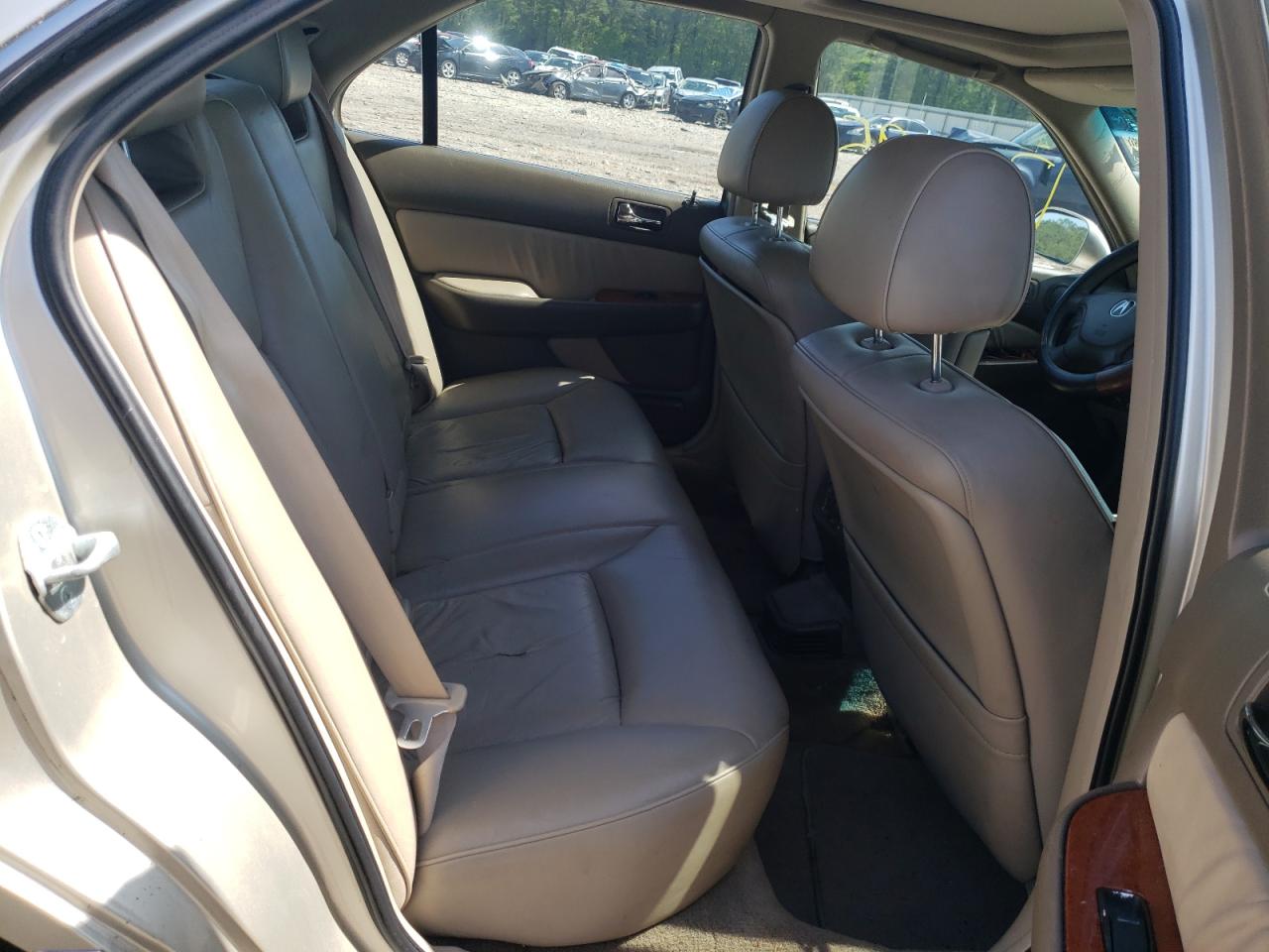 Photo 6 from auction – 2004 ACURA 3.5RL with VIN JH4KA96684C004774