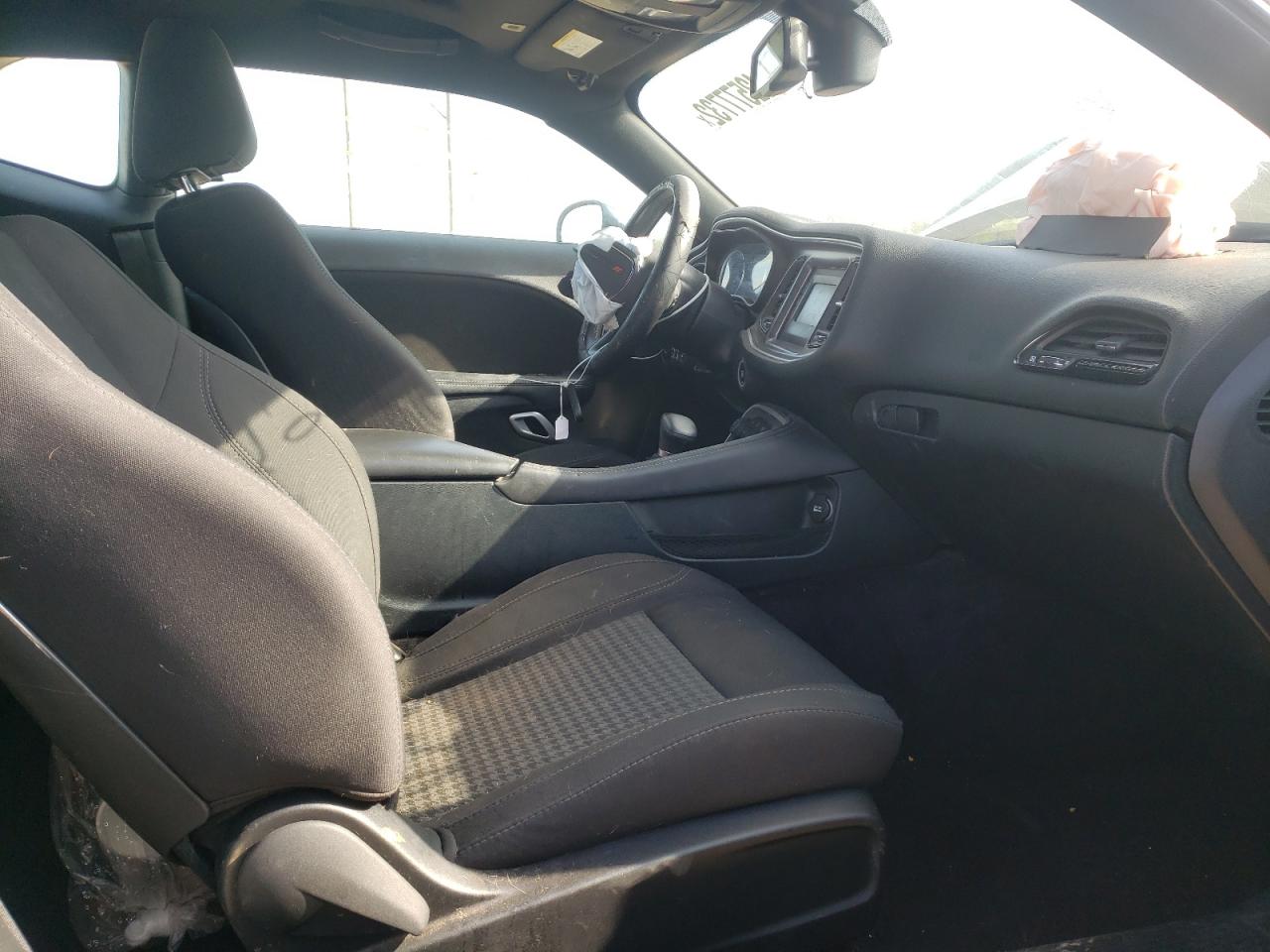 Photo 5 from auction – 2017 DODGE CHALLENGER with VIN 2C3CDZAG4HH659275