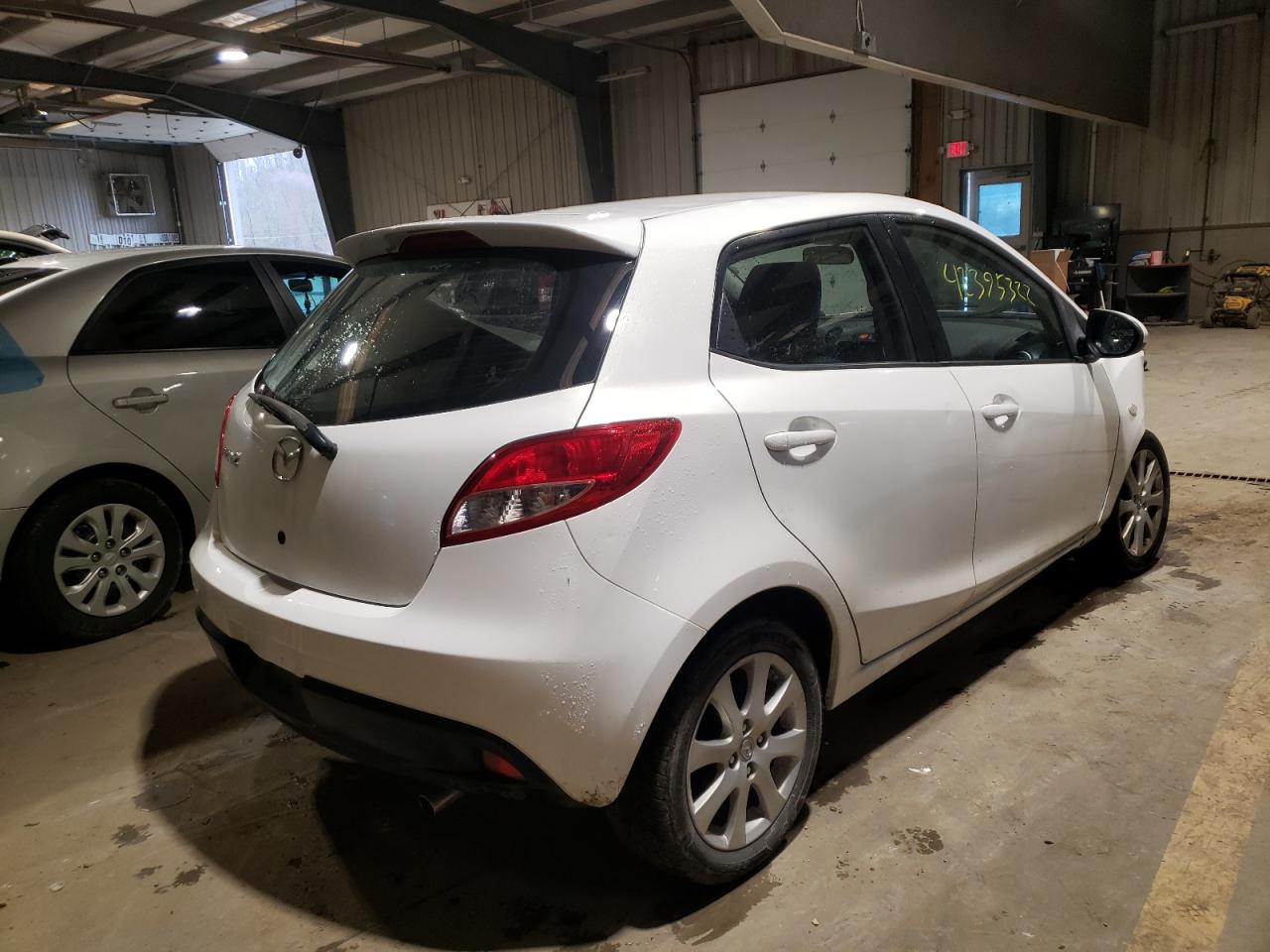 Photo 4 from auction – 2012 MAZDA MAZDA2 with VIN JM1DE1LY2C0136046