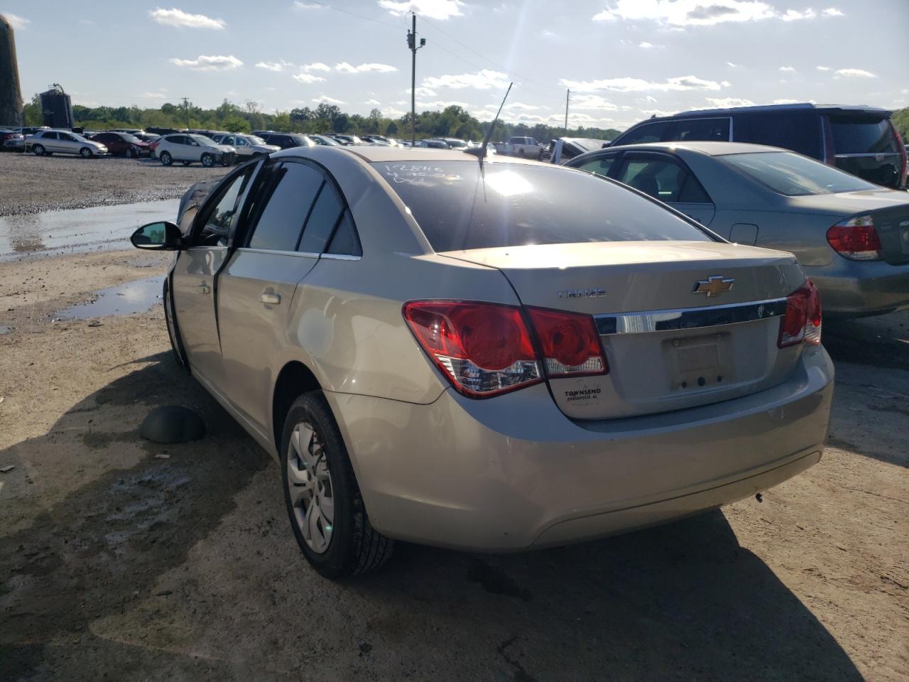 Photo 3 from auction – 2012 CHEVROLET CRUZE LS with VIN 1G1PC5SH2C7222615