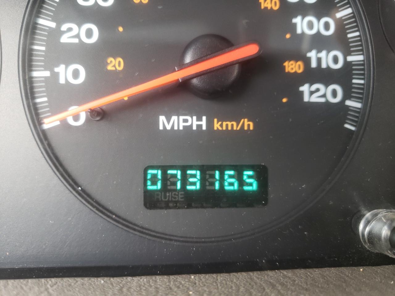 Photo 8 from auction – 2000 JEEP GRAND CHER with VIN 1J4G258N0YC380970