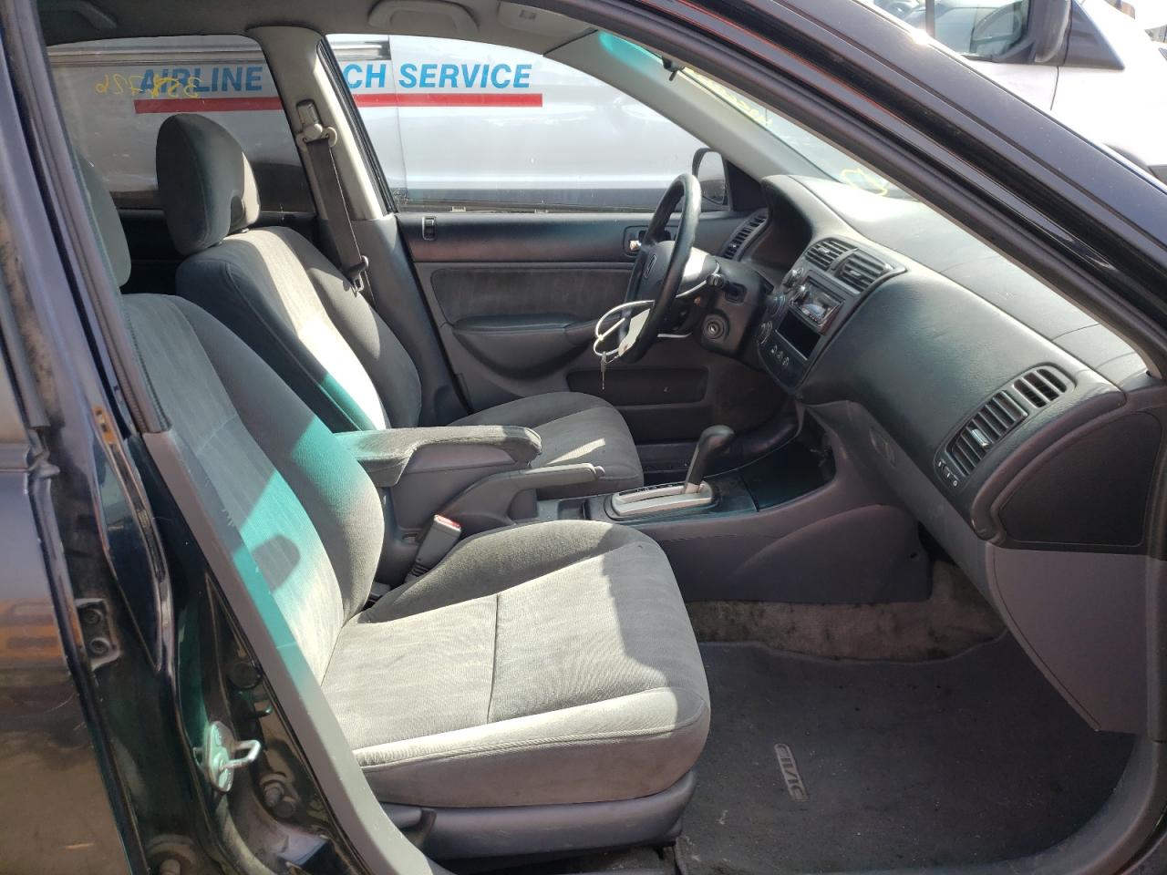 Photo 5 from auction – 2004 HONDA CIVIC EX with VIN 2HGES26714H567160