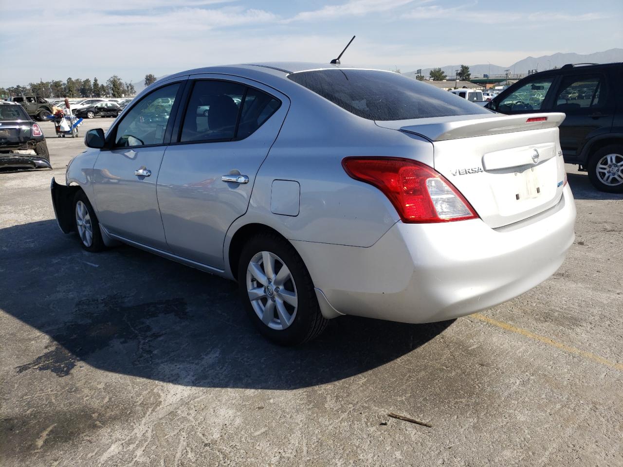 Photo 3 from auction – 2014 NISSAN VERSA S with VIN 3N1CN7AP0EL803102