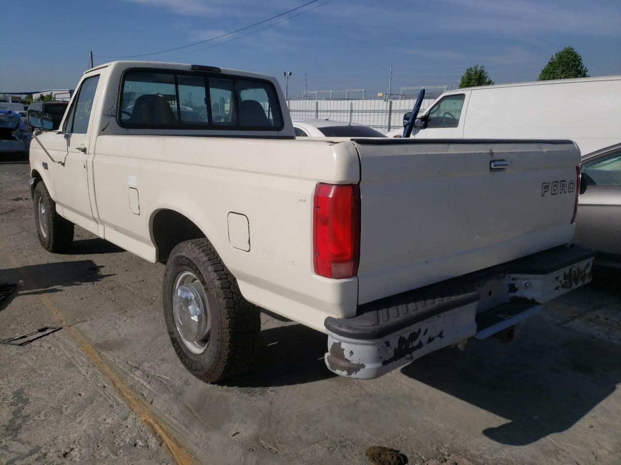 Photo 3 from auction – 1997 FORD F250 with VIN 1FTHF25H3VEB81049