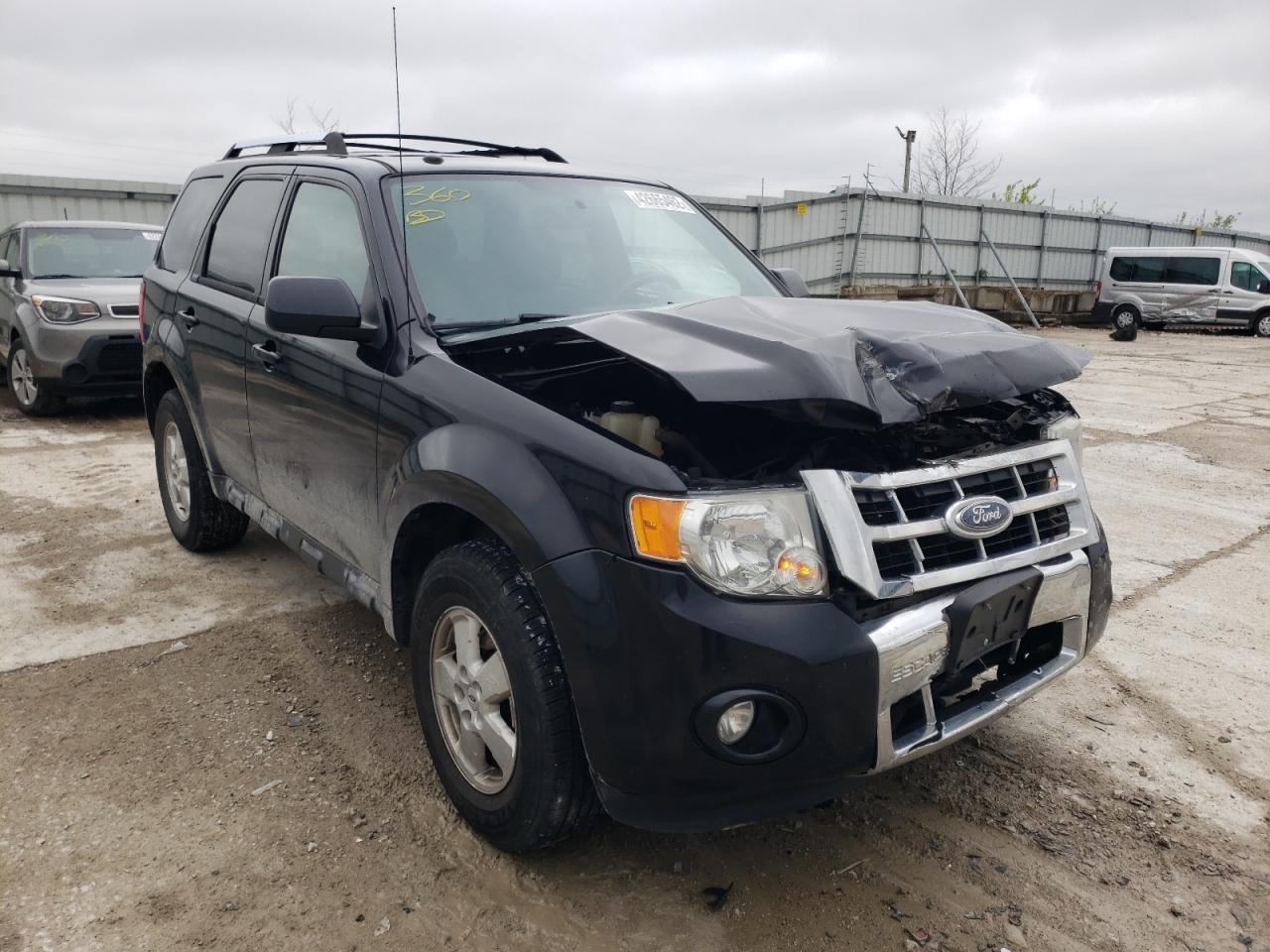 Photo 9 from auction – 2010 FORD ESCAPE LIM with VIN 1FMCU0E72AKA29685