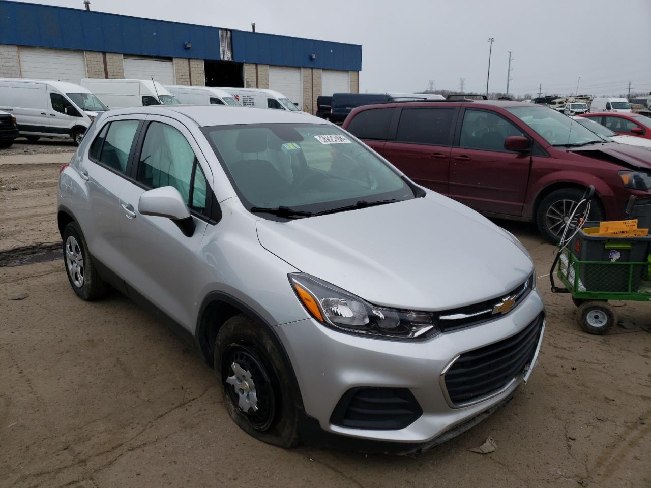 CHEVROLET TRAX LS 2018 with VIN KL7CJKSBXJB623150 - Photo from auction