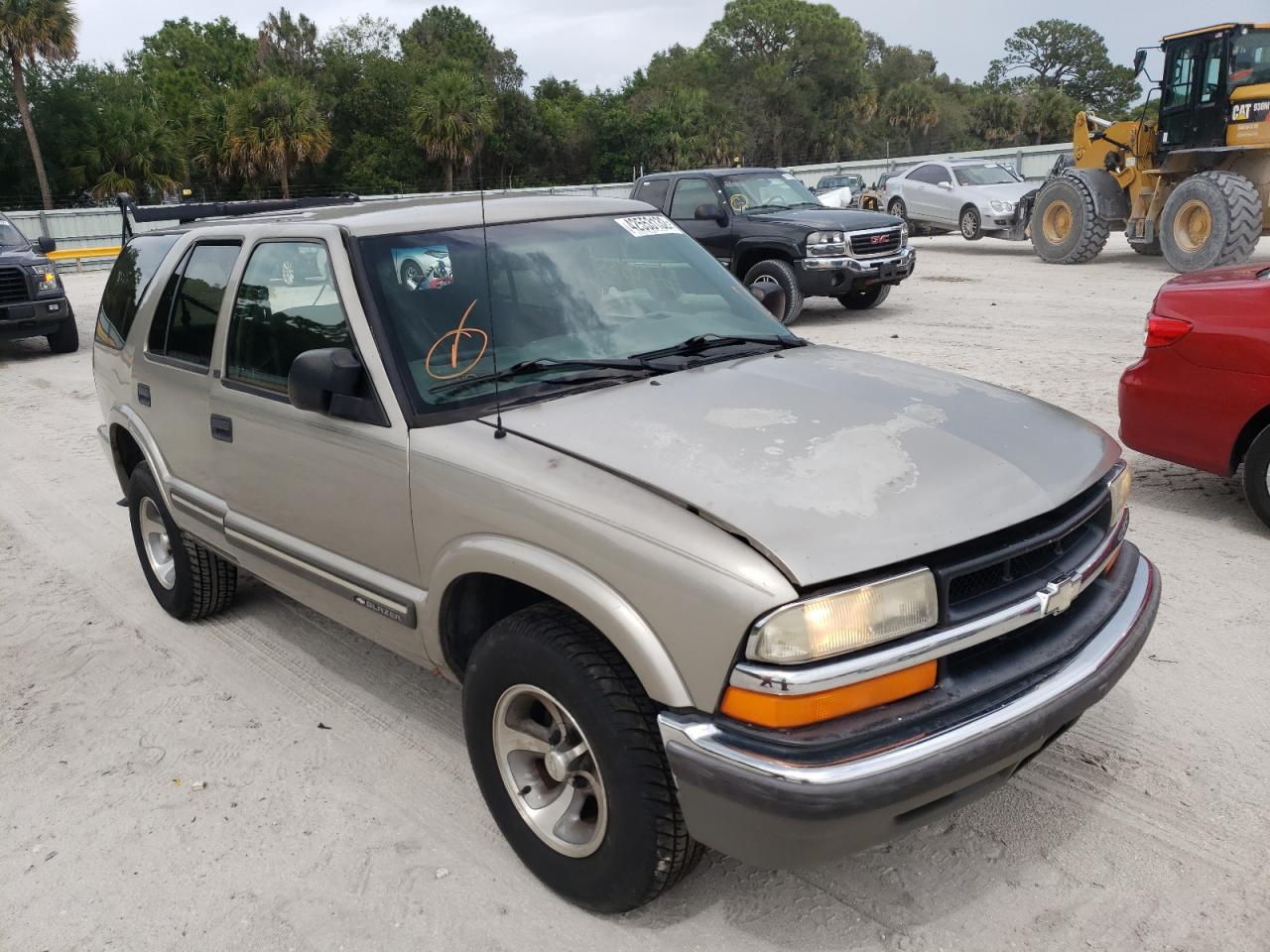 CHEVROLET BLAZER 2000 con VIN 1GNCS13W1YK195577 - Foto de la subasta