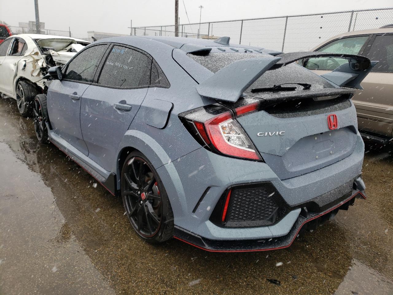 Photo 14 from auction – 2019 HONDA CIVIC TYPE with VIN SHHFK8G76KU201720