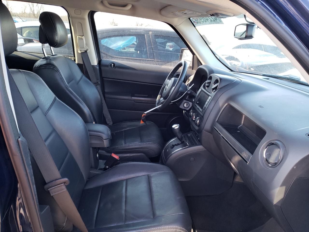 Photo 5 from auction – 2015 JEEP PATRIOT LA with VIN 1C4NJPFA5FD430457
