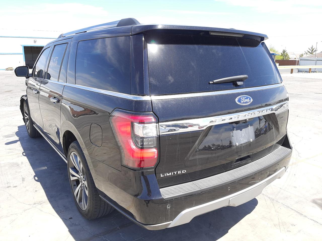 Photo 3 from auction – 2020 FORD EXPEDITION with VIN 1FMJK2AT1LEA62223