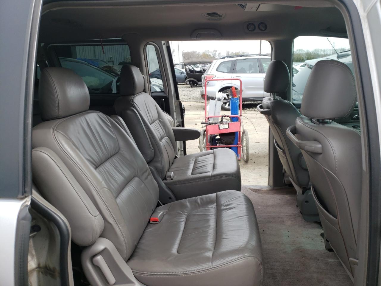 Photo 6 from auction – 2004 HONDA ODYSSEY EX with VIN 5FNRL18044B146904
