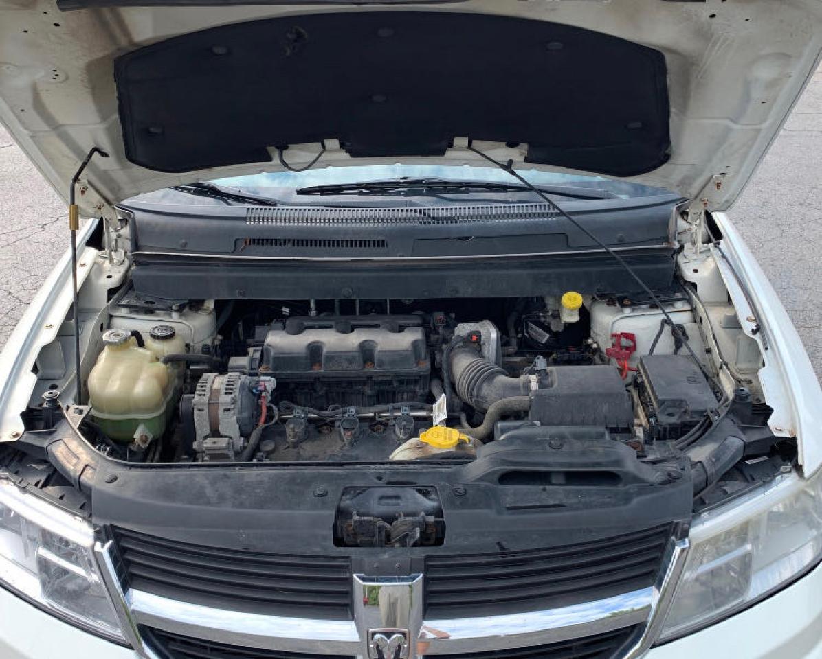 Zdjęcie 7 z aukcji – 2010 DODGE JOURNEY SX z VIN 3D4PH5FV9AT138716