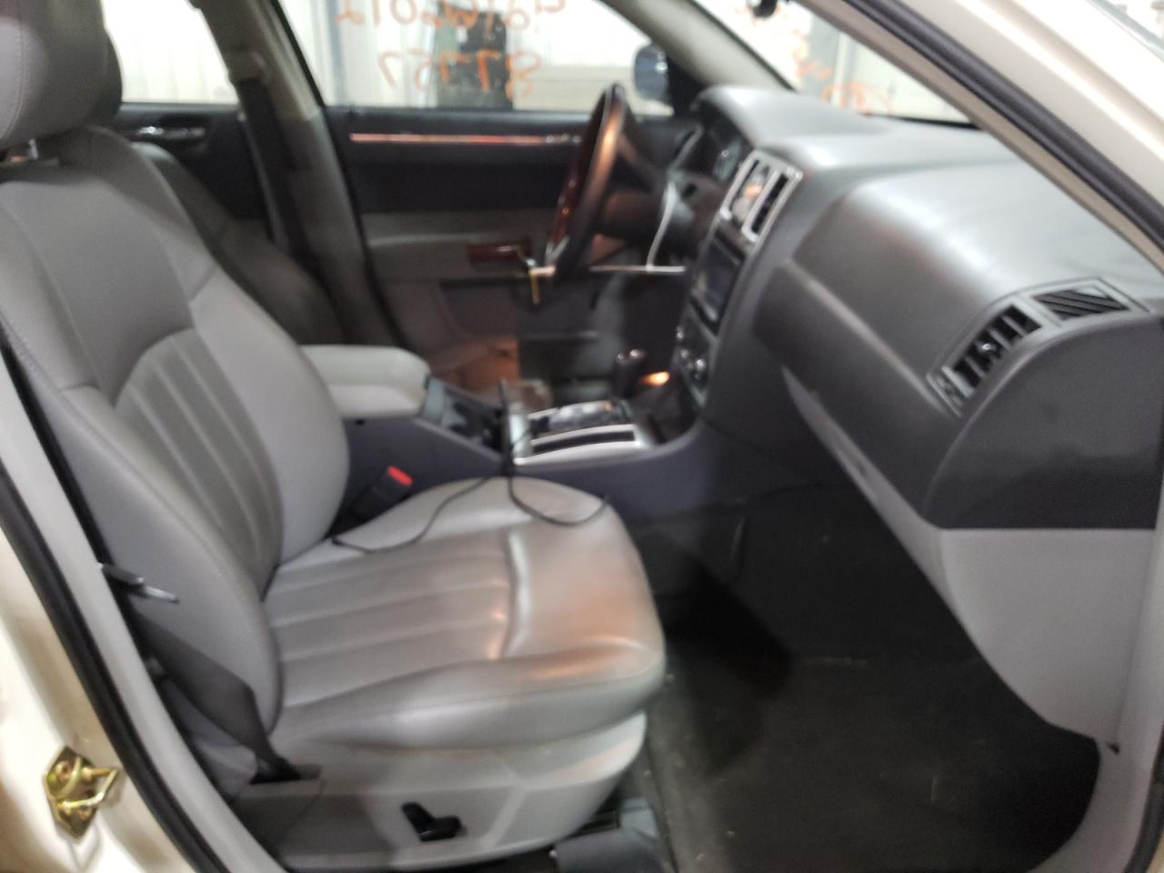 Photo 5 from auction – 2006 CHRYSLER 300C with VIN 2C3LA63H26H285940