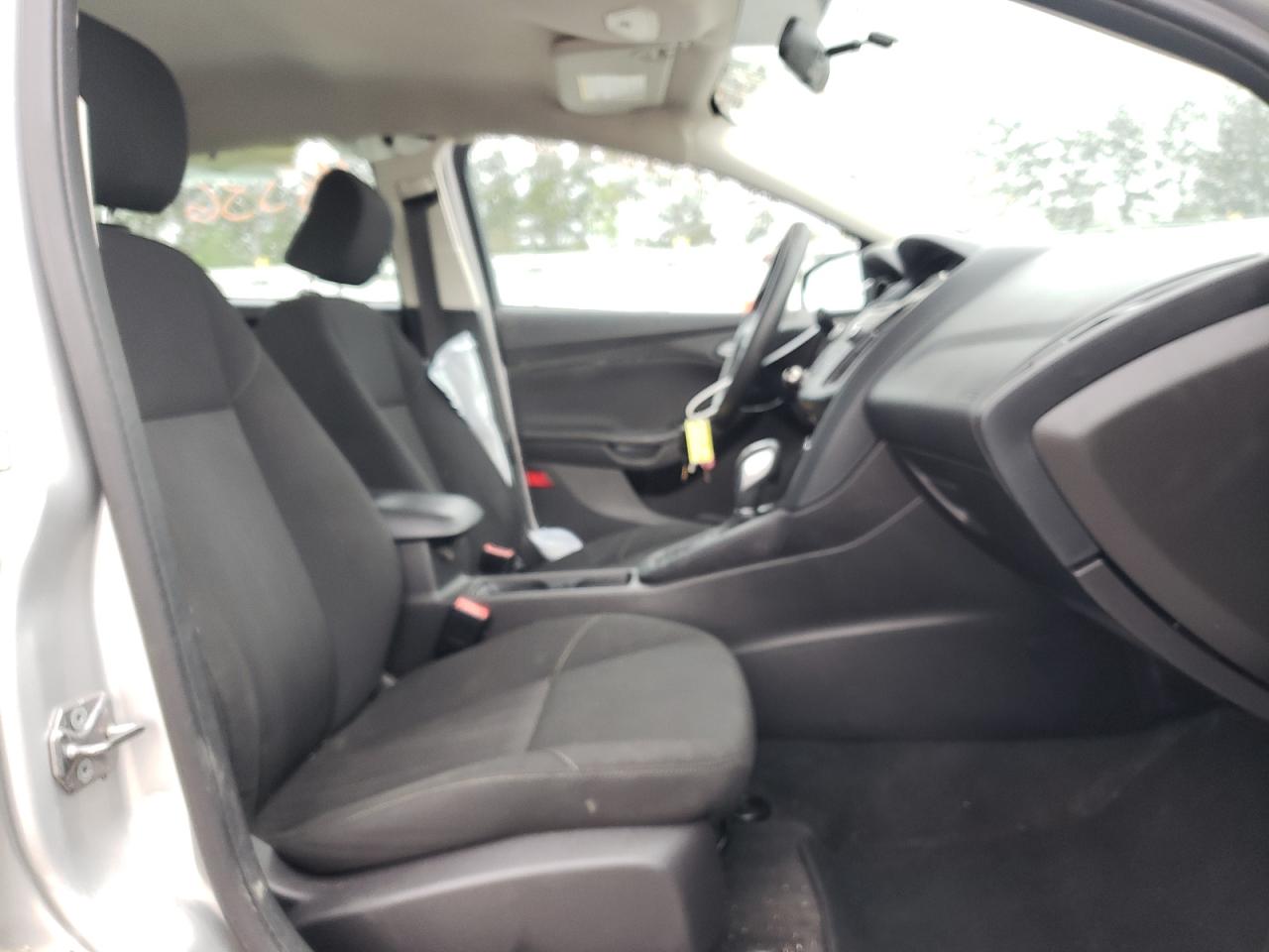 Photo 5 from auction – 2015 FORD FOCUS SE with VIN 1FADP3F24FL316358