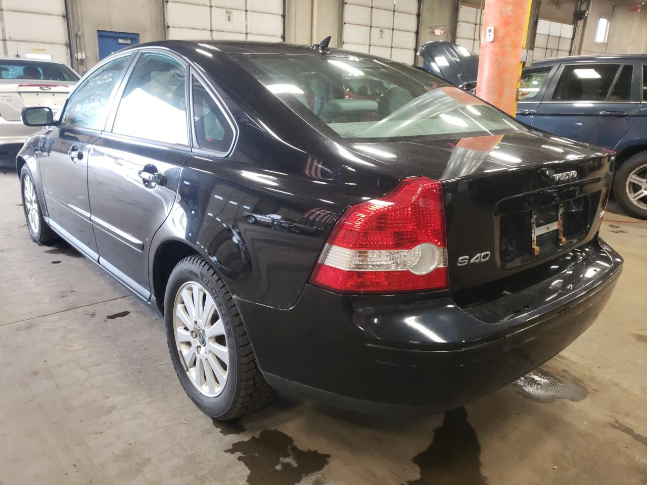 Photo 3 from auction – 2004 VOLVO S40 2.4I with VIN YV1MS382342028138