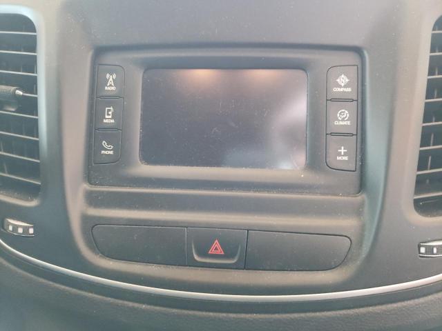 Photo 9 from auction – 2015 CHRYSLER 200 LIMITE with VIN 1C3CCCAB5FN662548