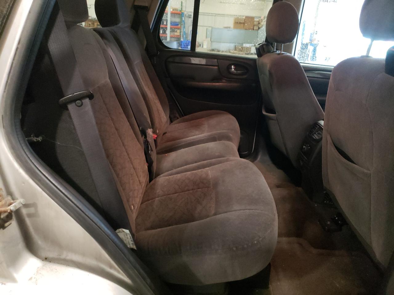 Photo 6 from auction – 2006 GMC ENVOY with VIN 1GKDT13S262340036