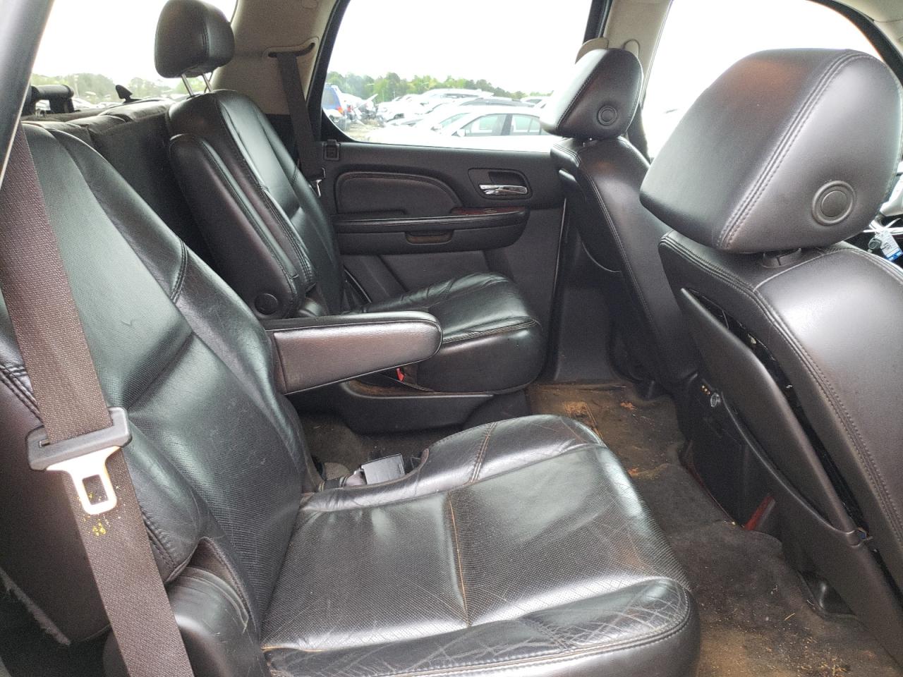 Photo 6 from auction – 2007 CADILLAC ESCALADE L with VIN 1GYFK63887R229289