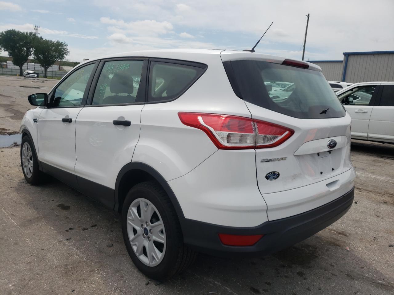 Photo 3 from auction – 2014 FORD ESCAPE S with VIN 1FMCU0F72EUB23574