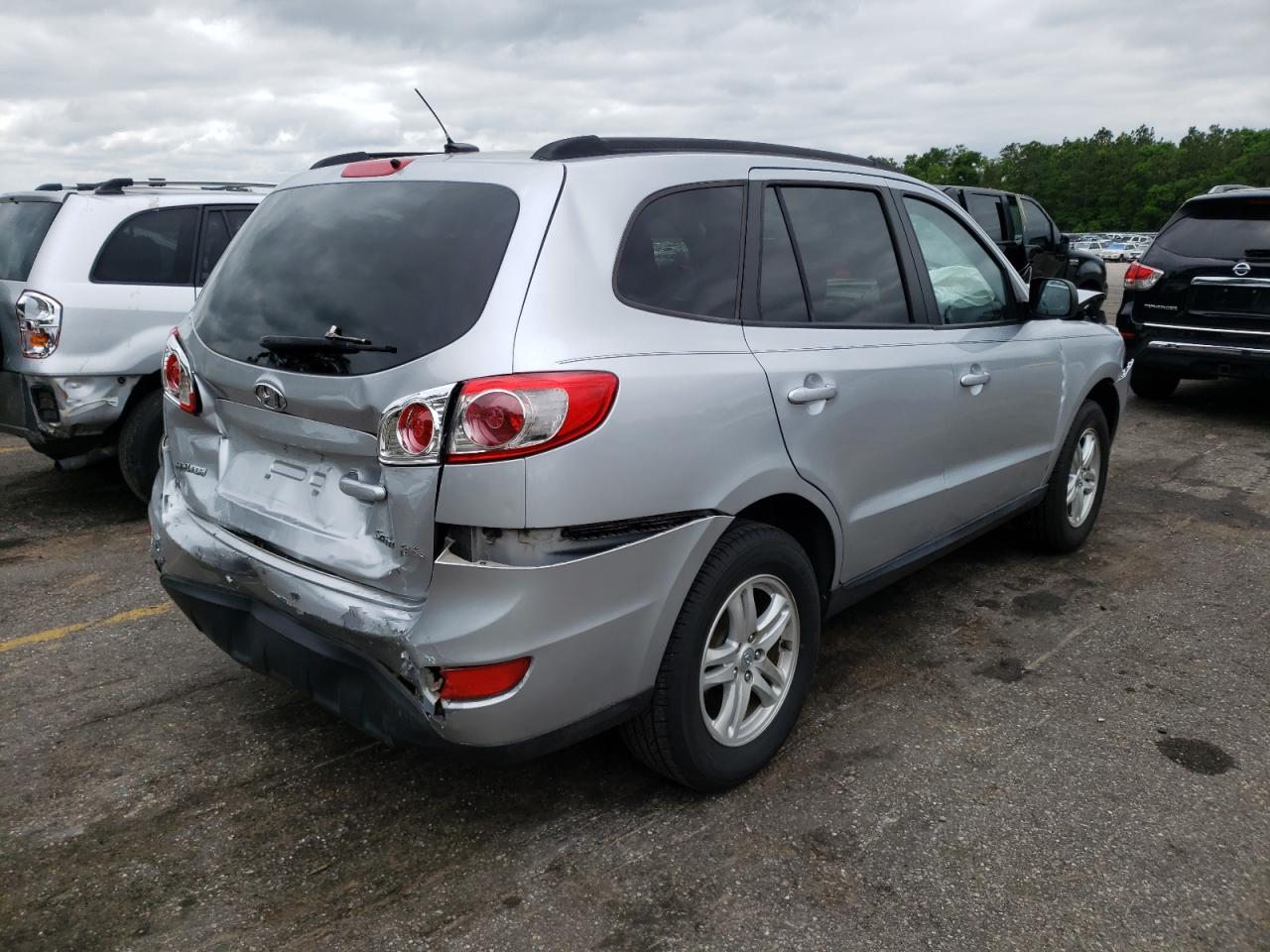 Photo 4 from auction – 2010 HYUNDAI SANTA FE with VIN 5NMSG3AB6AH377083