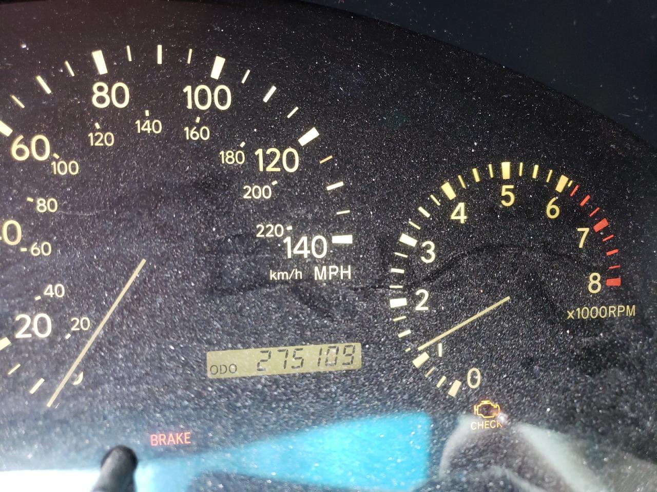 Photo 8 from auction – 2001 LEXUS RX 300 with VIN JTJGF10U710096052