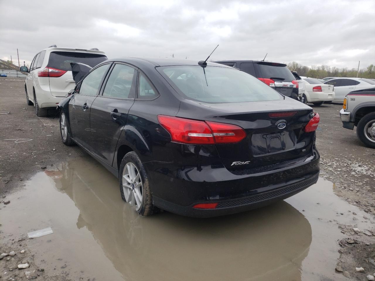Photo 3 from auction – 2018 FORD FOCUS SE with VIN 1FADP3F23JL212291