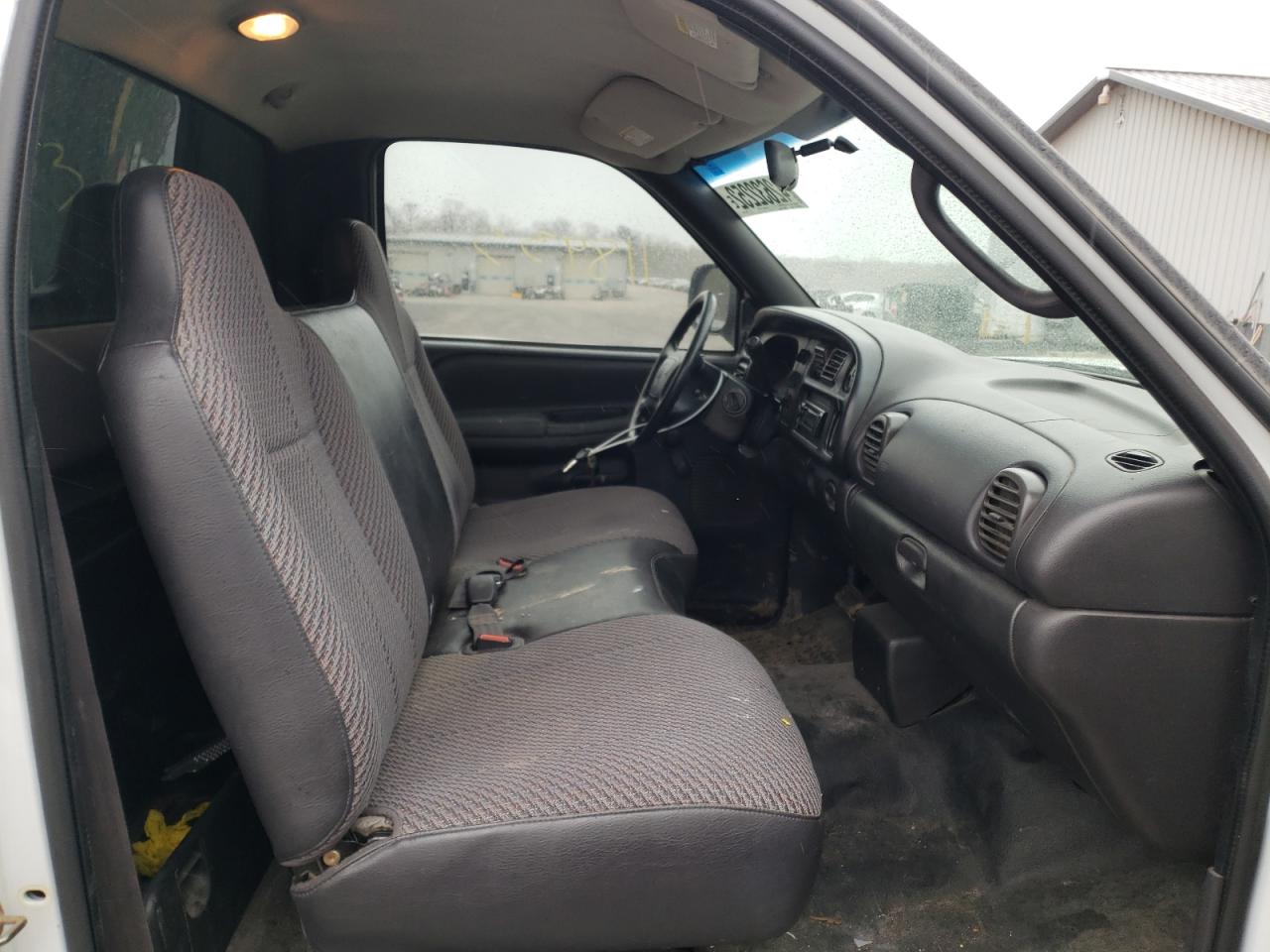 Photo 5 from auction – 2001 DODGE RAM 1500 with VIN 1B7HC16X91S331055