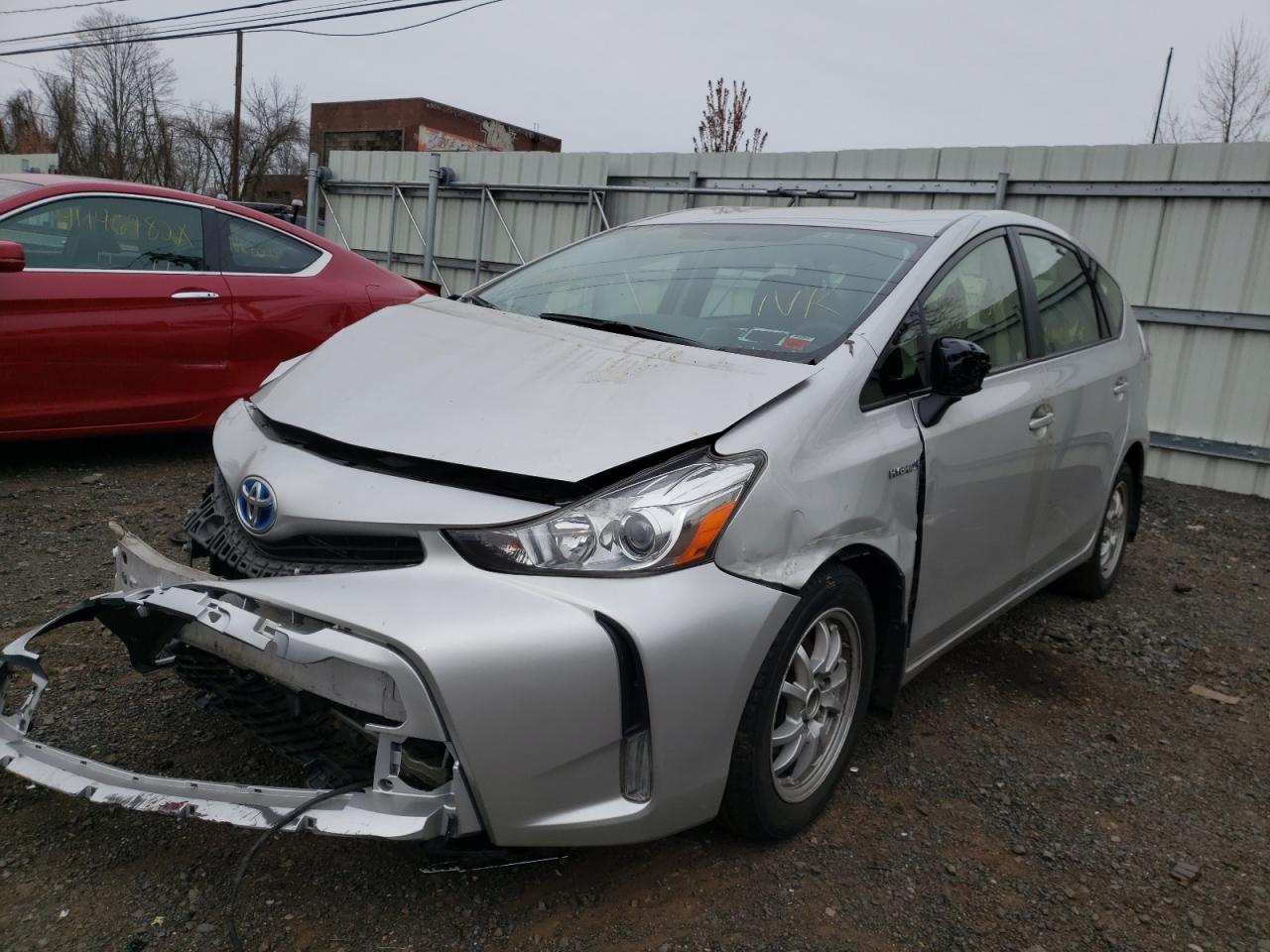 Photo 2 from auction – 2017 TOYOTA PRIUS V with VIN JTDZN3EU6HJ061963