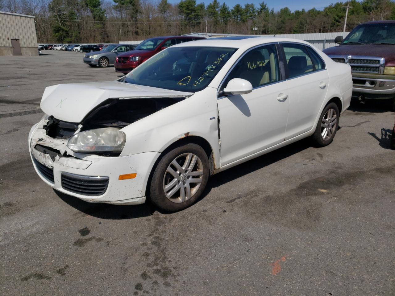 Photo 2 from auction – 2007 VOLKSWAGEN JETTA WOLF with VIN 3VWEG71K77M077852