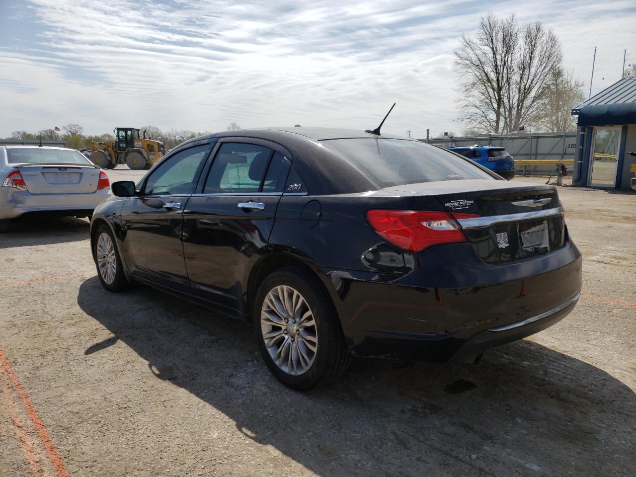 Photo 3 from auction – 2013 CHRYSLER 200 LIMITE with VIN 1C3CCBCGXDN506456