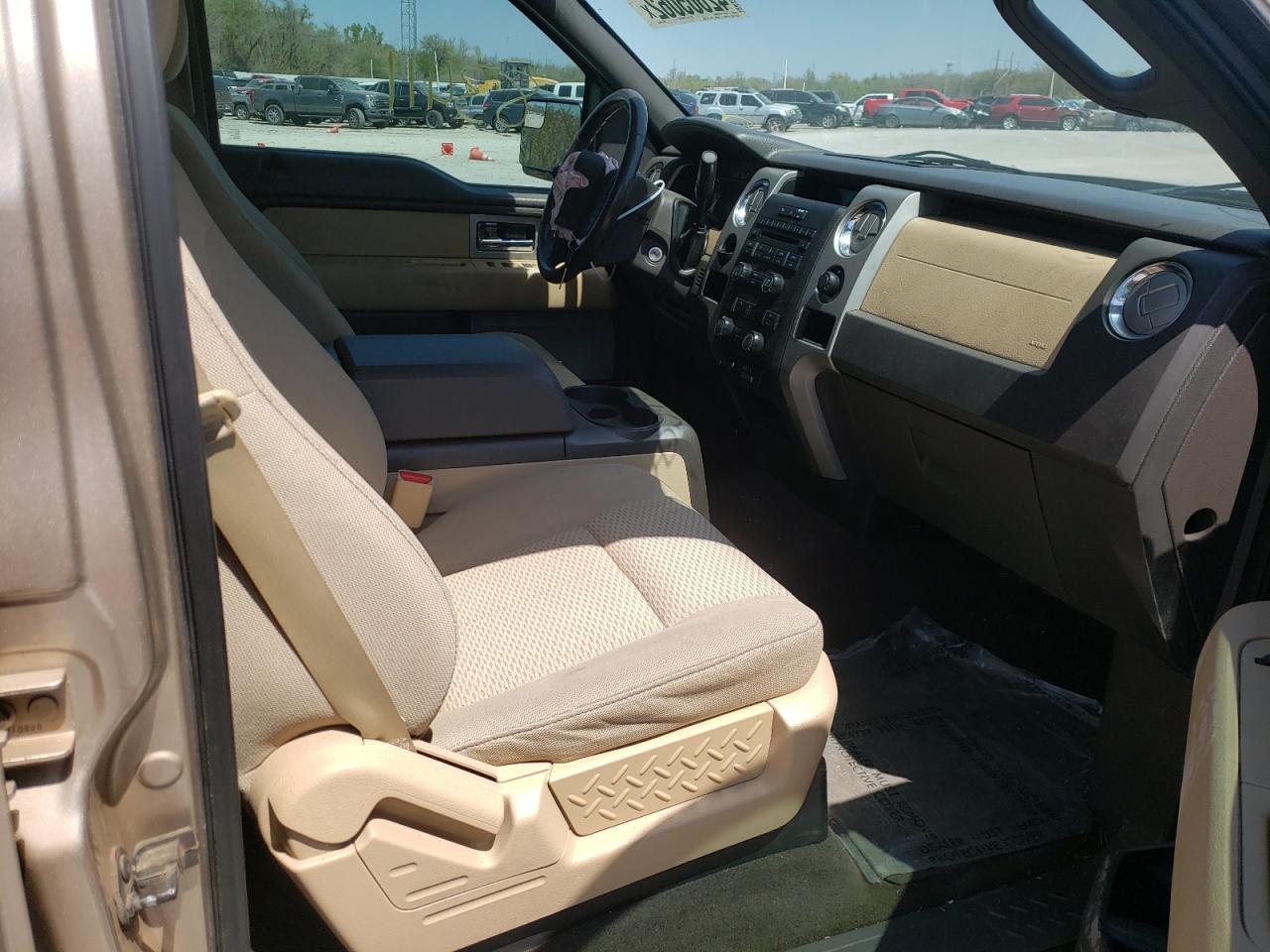 Photo 5 from auction – 2011 FORD F150 SUPER with VIN 1FTEW1CM3BKD70651
