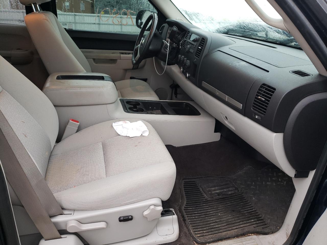 Photo 5 from auction – 2010 CHEVROLET SILVERADO with VIN 1GCSKSEA5AZ277868