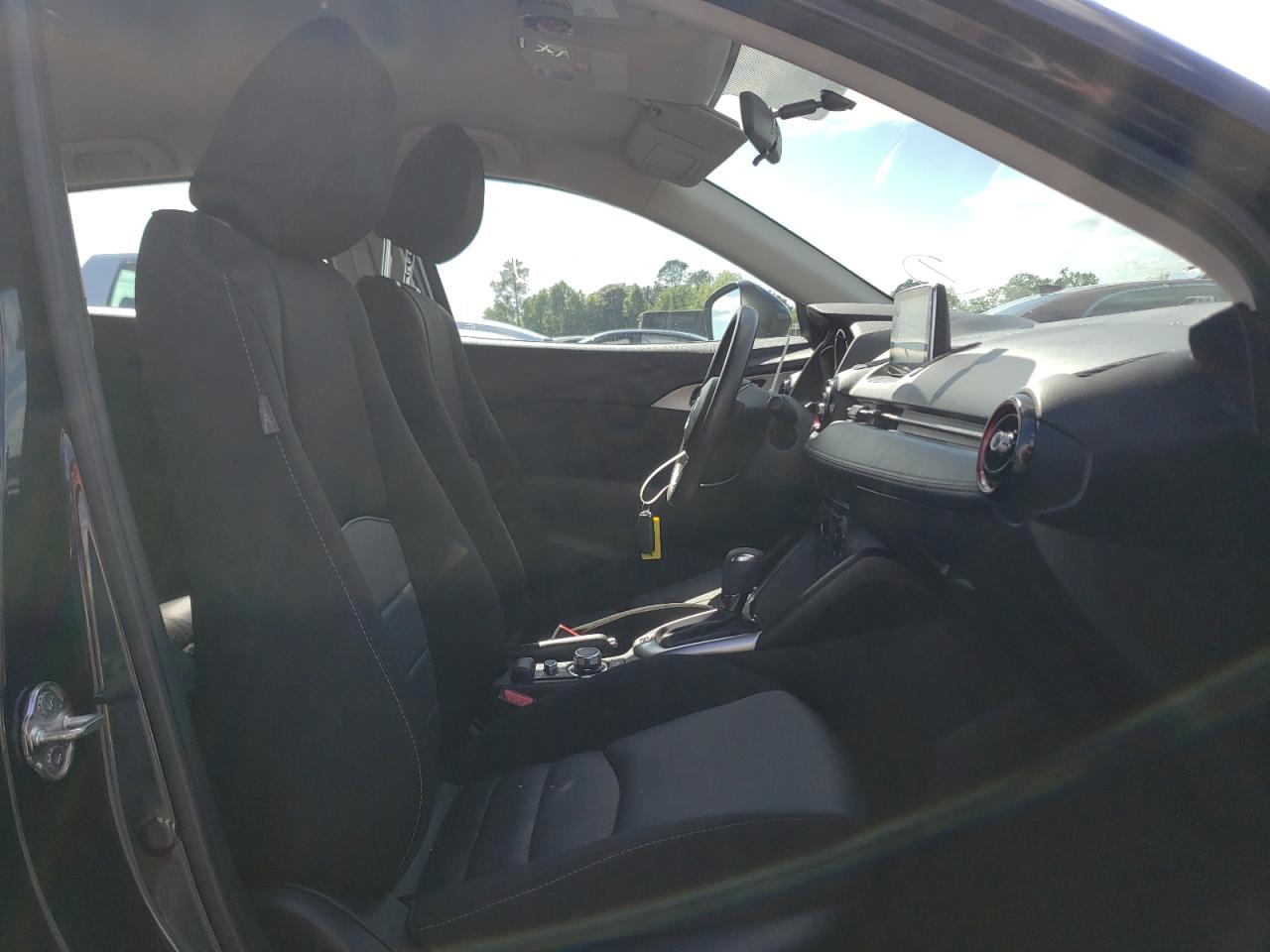 Photo 5 from auction – 2017 MAZDA CX-3 SPORT with VIN JM1DKDB70H0170559