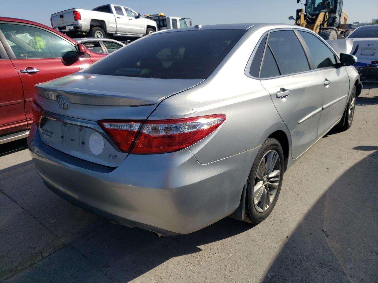 Photo 4 from auction – 2015 TOYOTA CAMRY LE with VIN 4T1BF1FKXFU004950