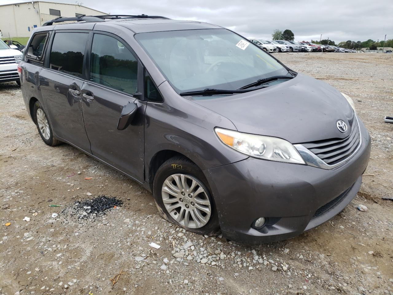 TOYOTA SIENNA XLE 2012 with VIN 5TDYK3DC0CS231680 - Photo from auction