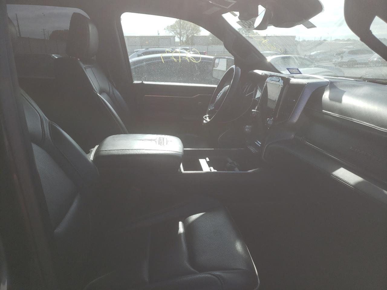 Photo 5 from auction – 2019 RAM 1500 LIMIT with VIN 1C6SRFHT5KN640511